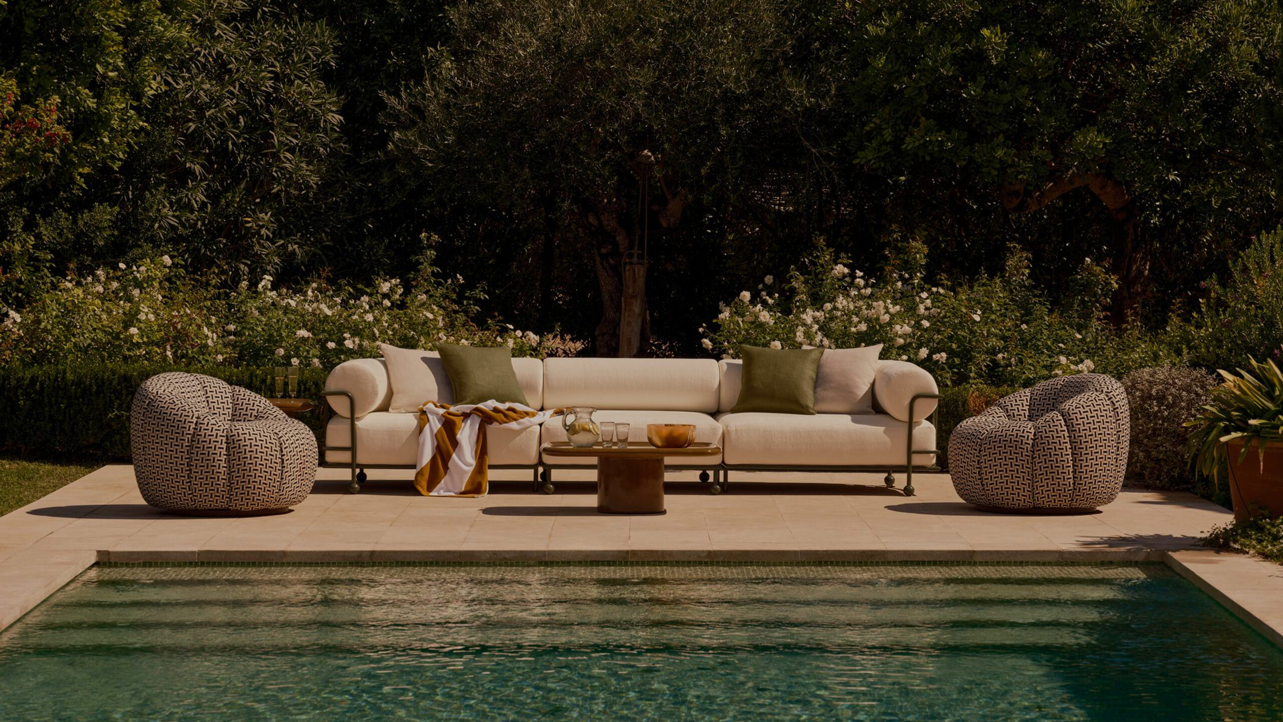 Taburetes y pufs de interior