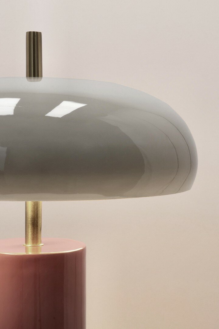 LÁMPARA MESA BANKERS BEIGE ROJO H40